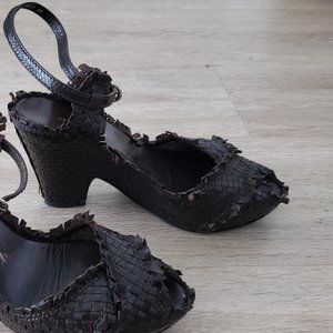 Such Cute Pons Quintana brown woven leather shoes - sz 8.5 / 39